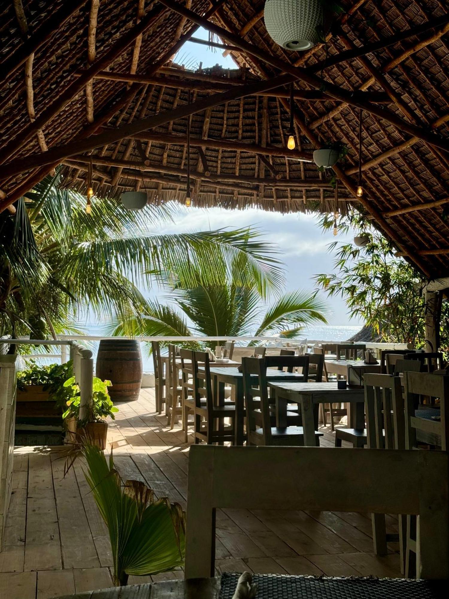 La Base Hotel Kiwengwa (Zanzibar) Exteriör bild